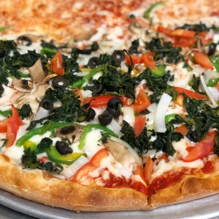 Classic Veggie Pizza (Small 14").